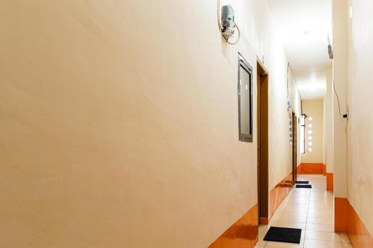 Reddoorz Syariah @ Jalan Setiabudi Medan 3 Eksteriør billede