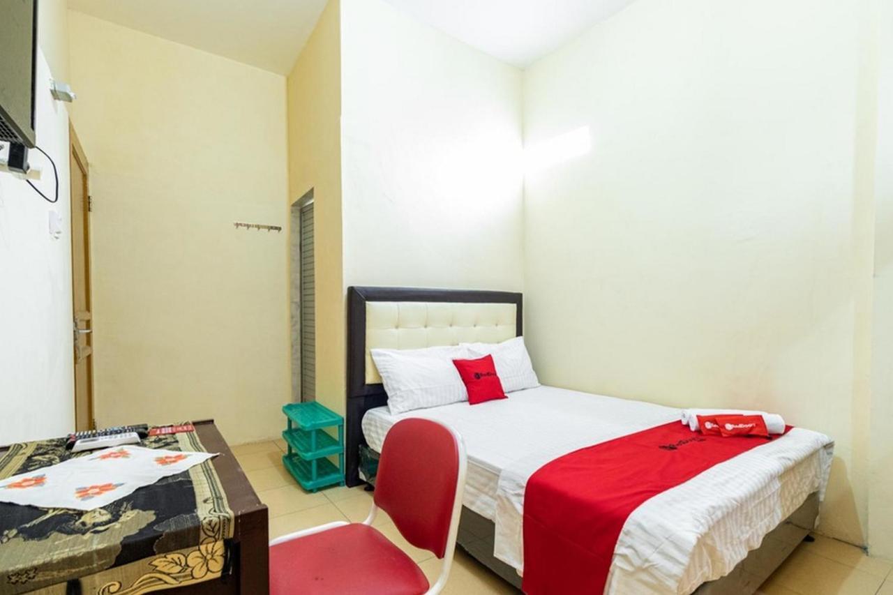 Reddoorz Syariah @ Jalan Setiabudi Medan 3 Eksteriør billede
