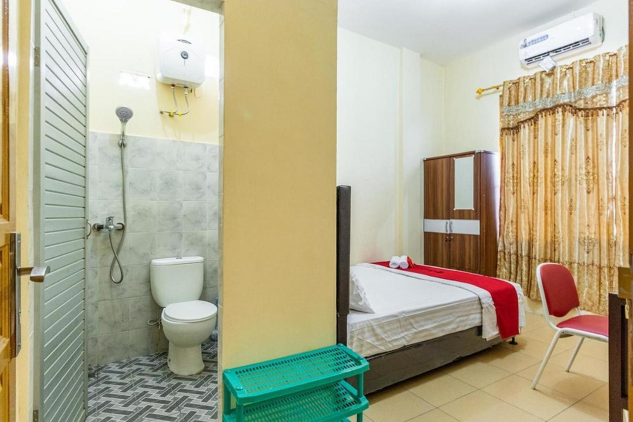 Reddoorz Syariah @ Jalan Setiabudi Medan 3 Eksteriør billede